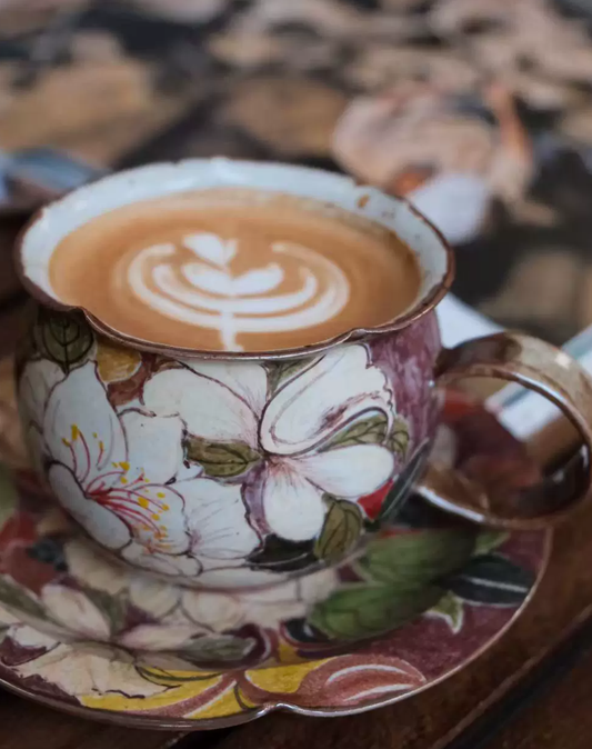 Peony-Rim Latte Cup & Saucer Set